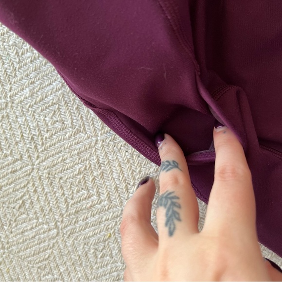 Girlfriend Collective Cropped Compressive Pocket Legging Plum Size XS - Picture 3 of 5